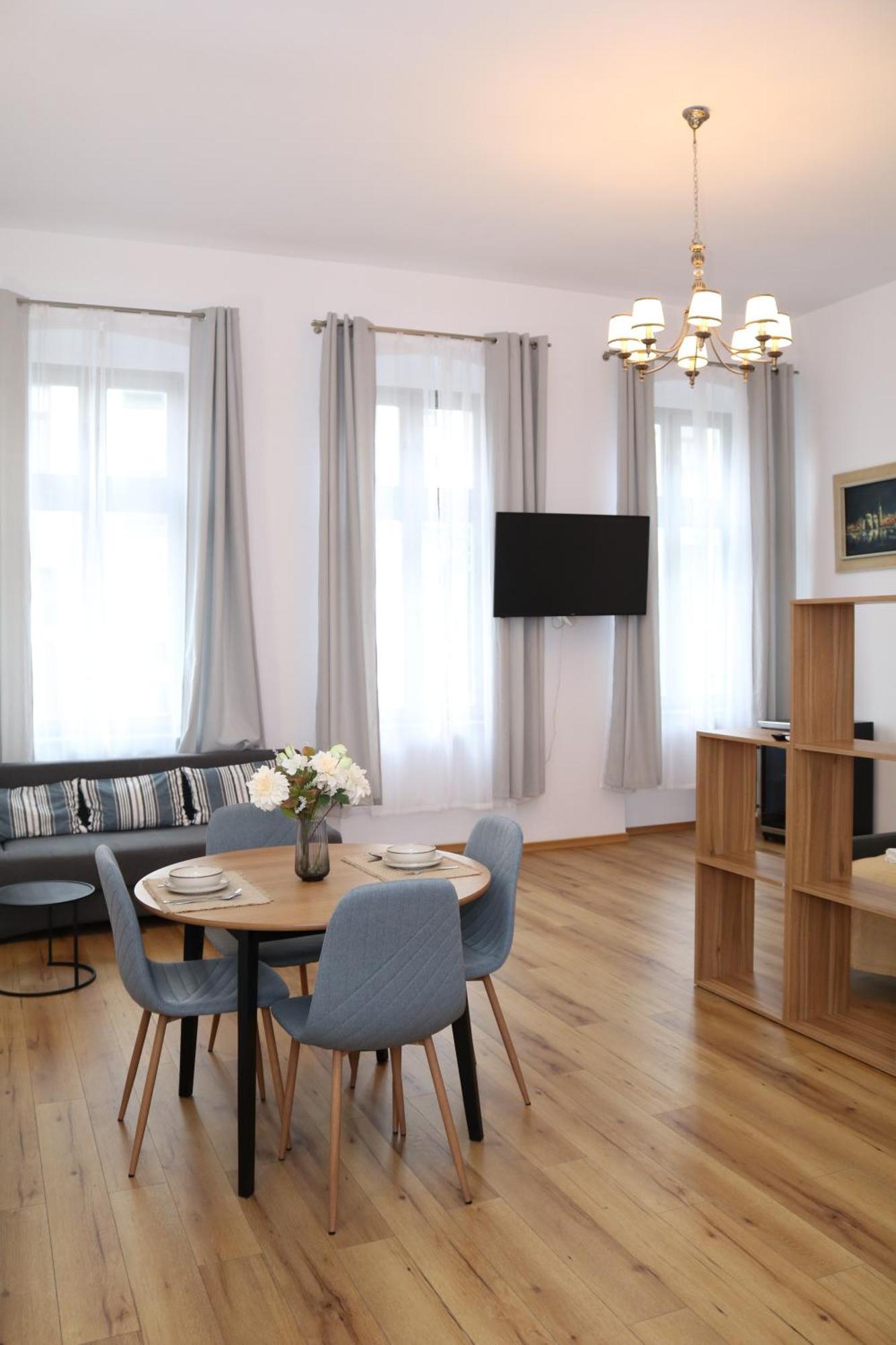 Downtown Apartment